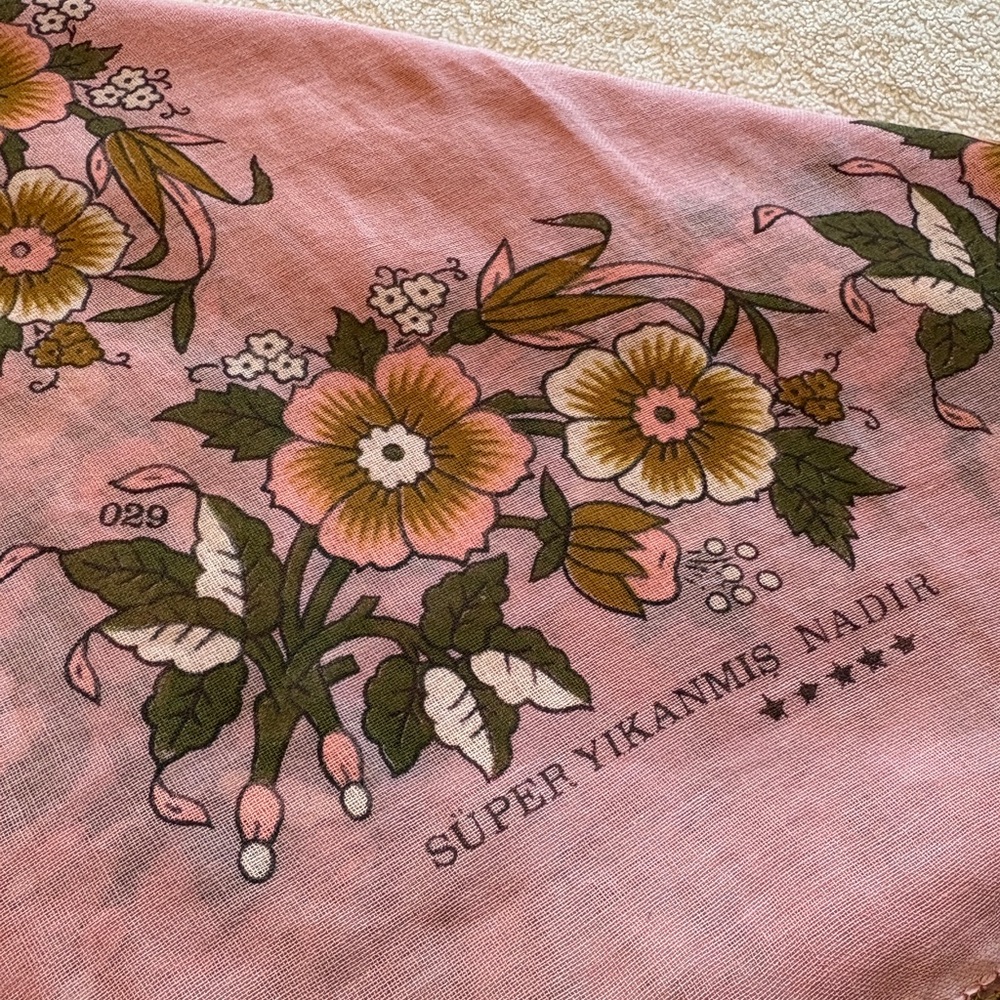 Vintage Turkish Cotton Oya Scarf, Pink Floral Print with Pink Green Lace Trim - Picture 5 of 11